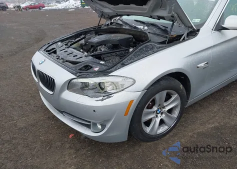 2012 BMW 528I xDrive из США, поврежденный, VIN WBAXH5C50CDW04833